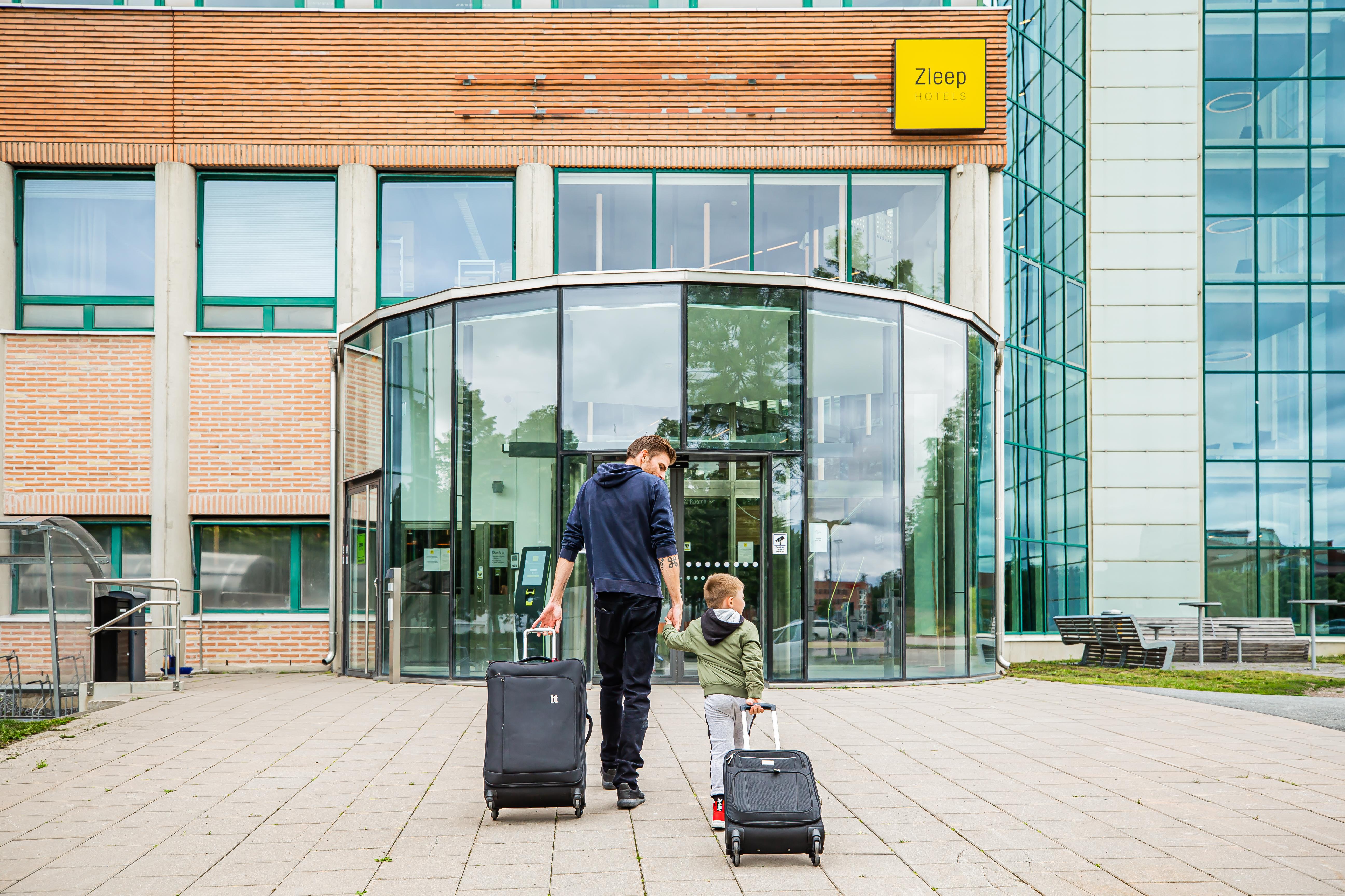 First Hotel Stockholm North Upplands-Väsby Kültér fotó