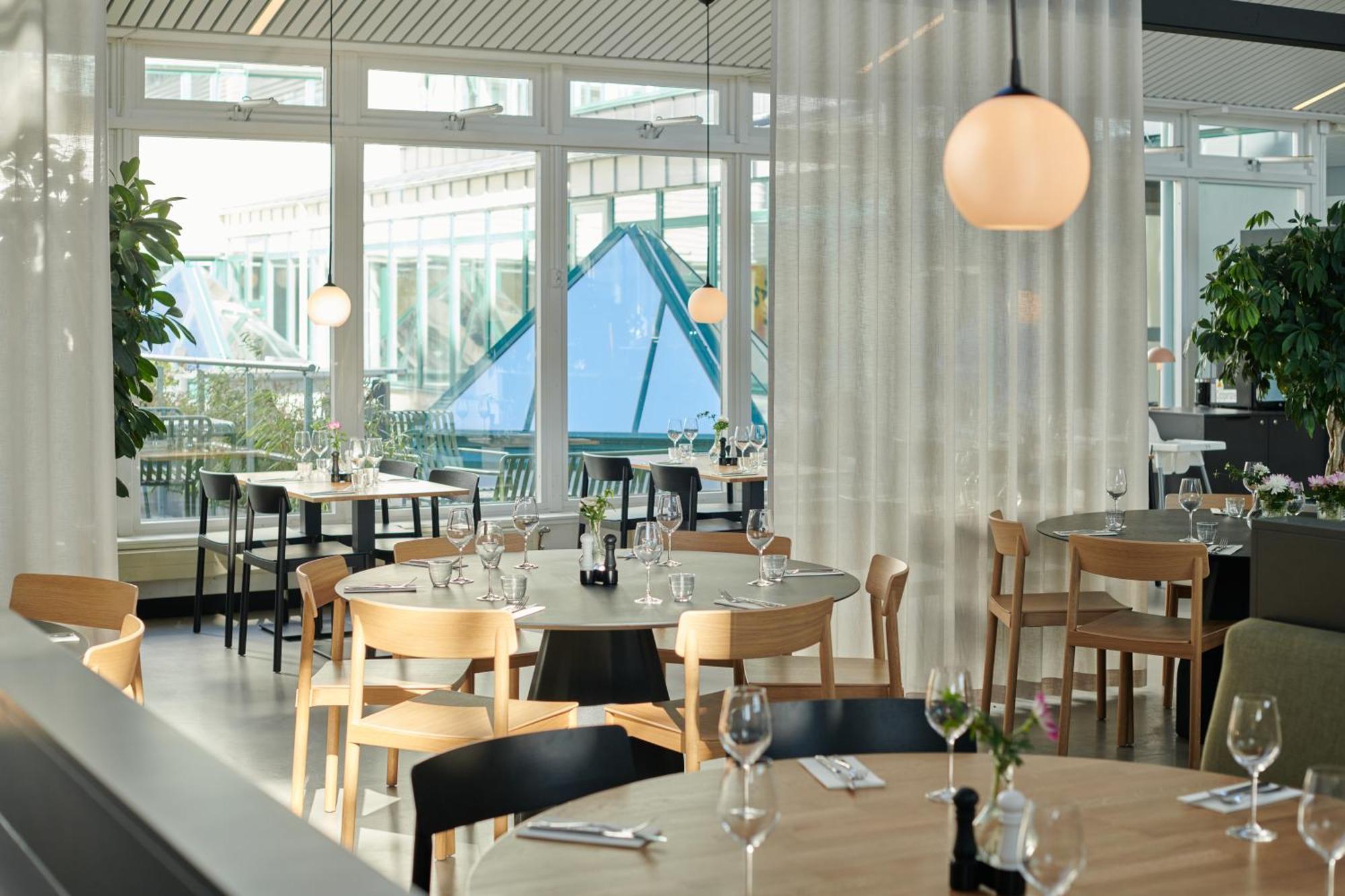 First Hotel Stockholm North Upplands-Väsby Kültér fotó